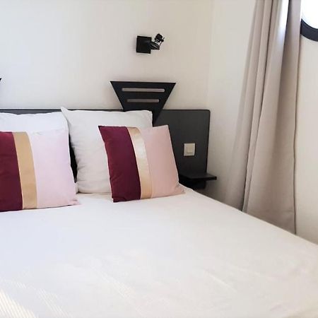 Appartement Cinema Aux Portes Du Futuroscope Chasseneuil-du-Poitou Ngoại thất bức ảnh