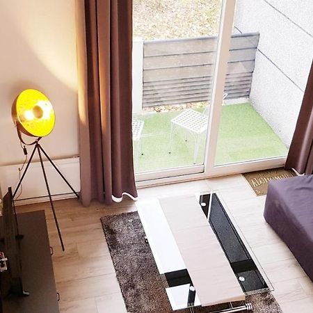 Appartement Cinema Aux Portes Du Futuroscope Chasseneuil-du-Poitou Ngoại thất bức ảnh