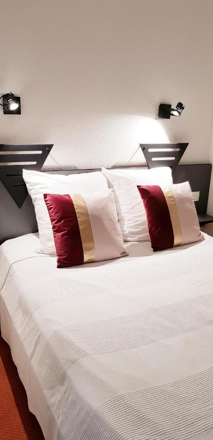 Appartement Cinema Aux Portes Du Futuroscope Chasseneuil-du-Poitou Ngoại thất bức ảnh