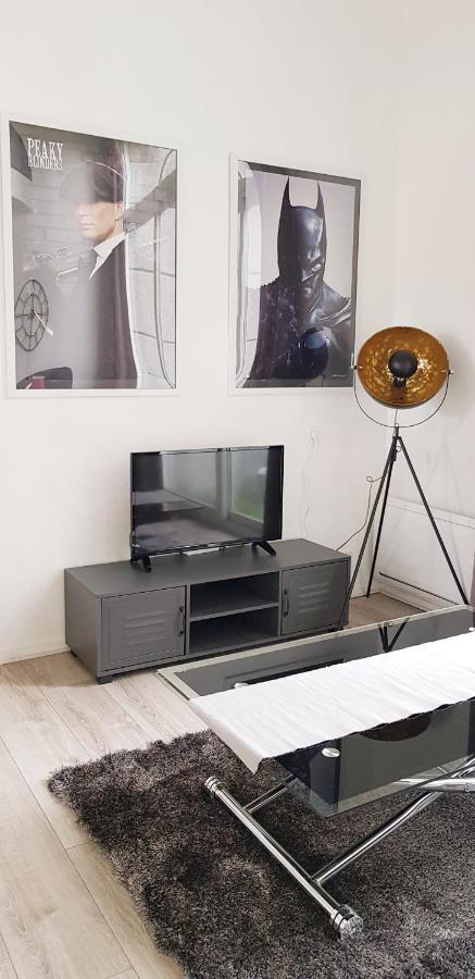 Appartement Cinema Aux Portes Du Futuroscope Chasseneuil-du-Poitou Ngoại thất bức ảnh
