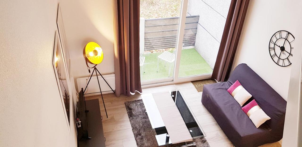 Appartement Cinema Aux Portes Du Futuroscope Chasseneuil-du-Poitou Ngoại thất bức ảnh